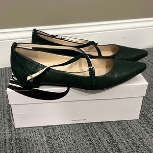 Nine West size 9 1/2 green flats